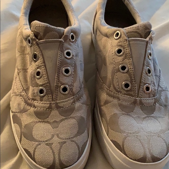 Coach Shoes - 💜REDUCED PRICE 💜COACH Sneakers!! Like New💛